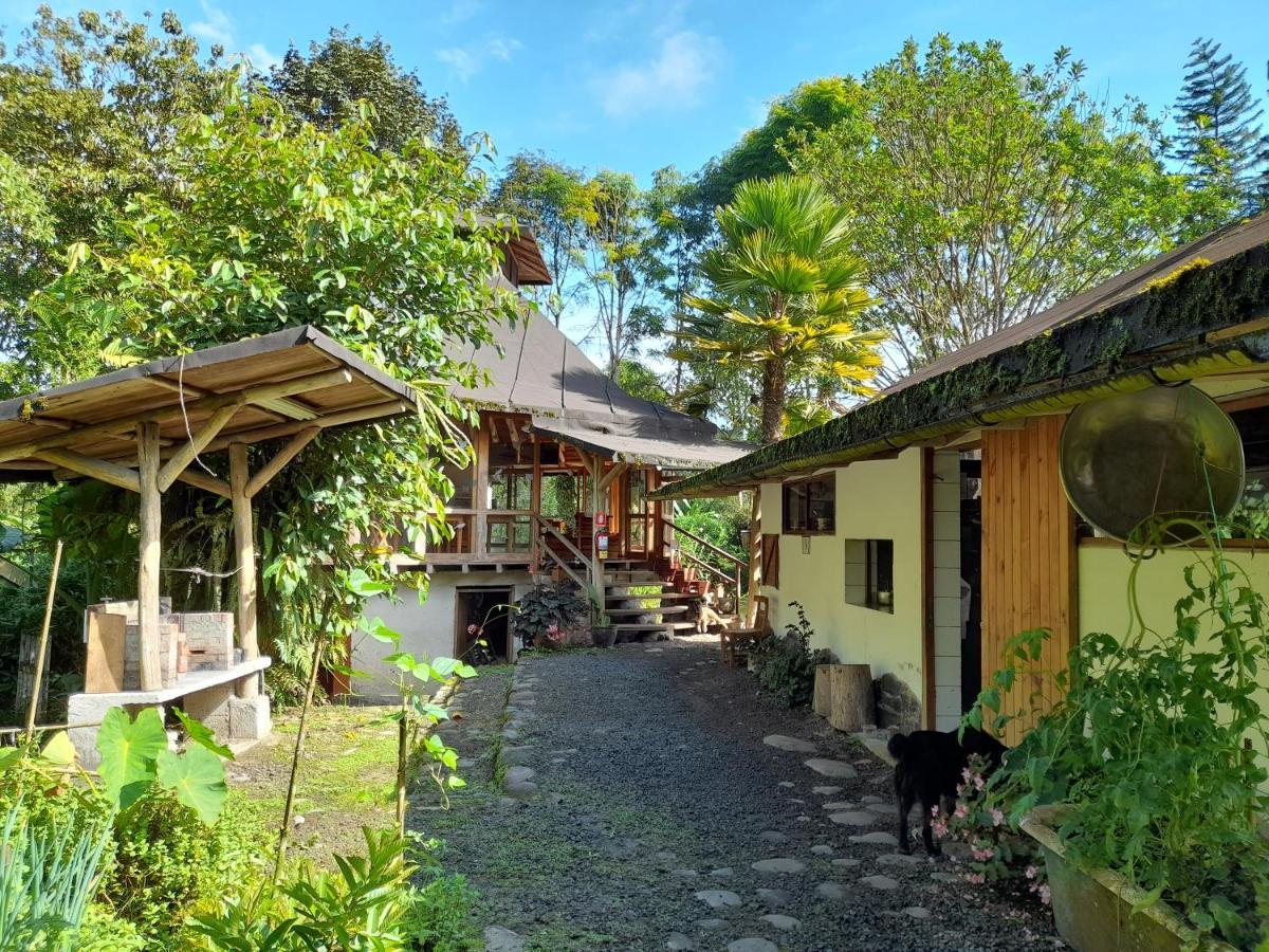 Hosteria La Roulotte - Mindo Exterior photo